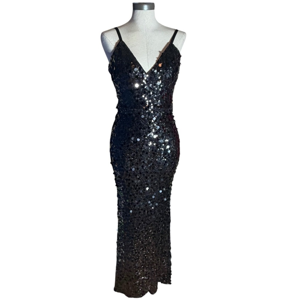 Dress The Population Cammie Black Sequin V-Neck Maxi Gown DDR774-K072 Small